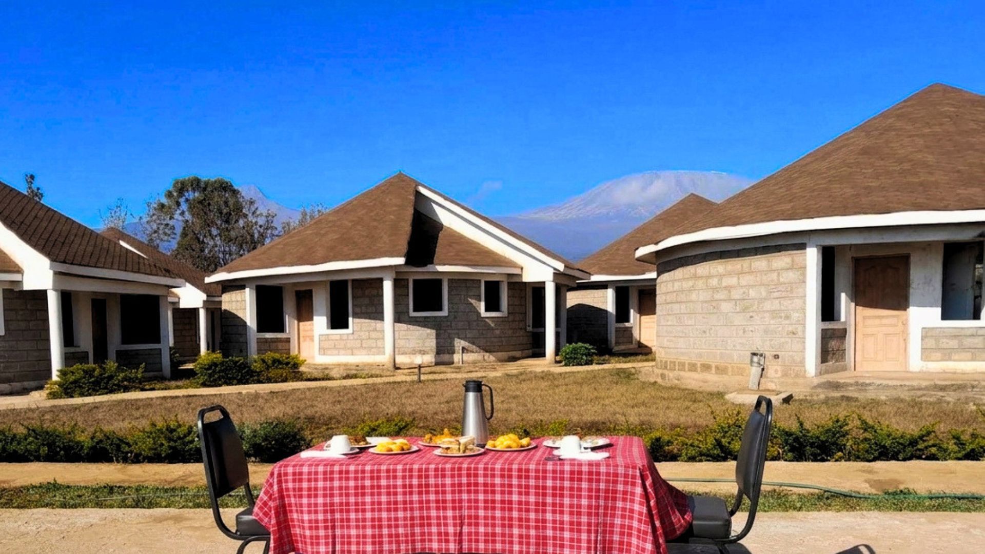 Oloitoktok Resort Main Grounds